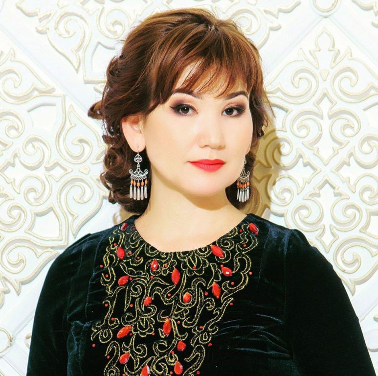 Өнер әкенің қанымен, ананың сүтімен дариды