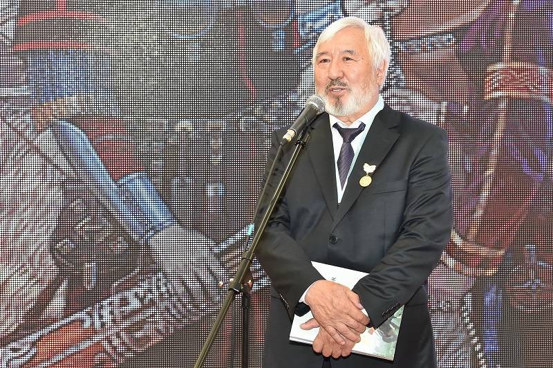 Қалиола Ахметжанның «Уақытқа саяхат» атты көрмесі ашылды