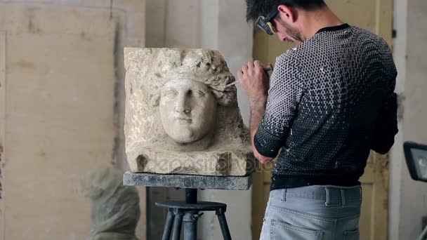 Жас мүсіншілер Мақатта жүр