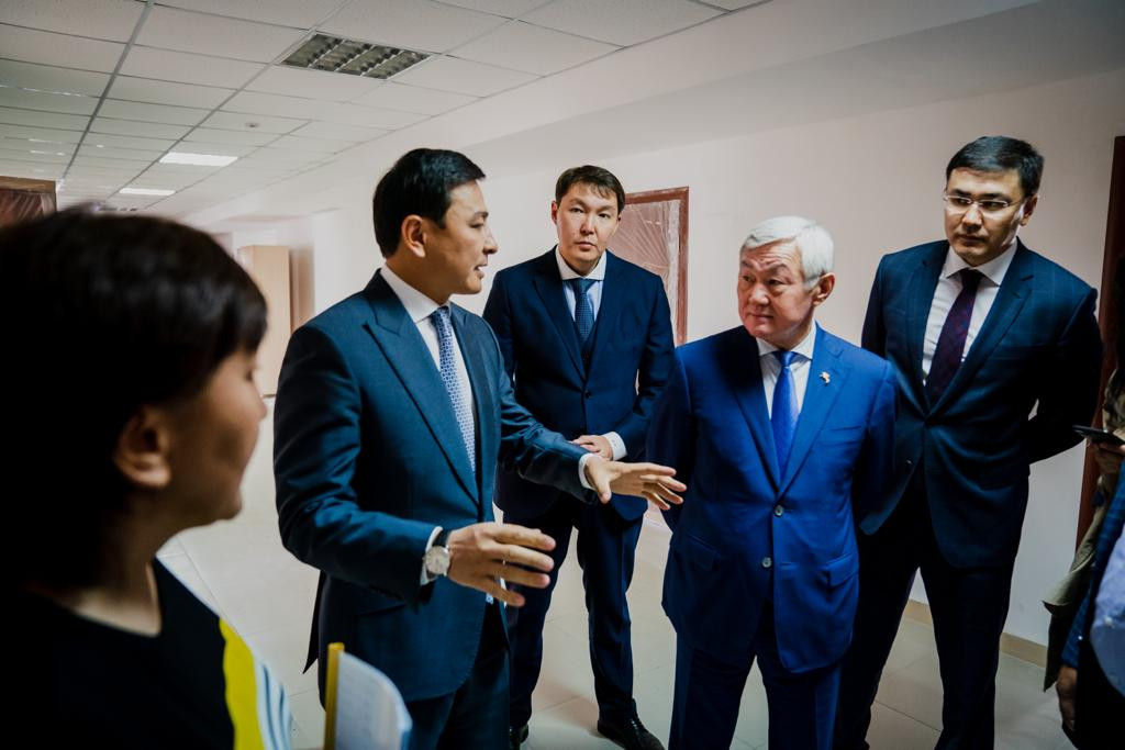 Вице-премьер мен елорда әкімі мектеп құрылысының барысымен танысты