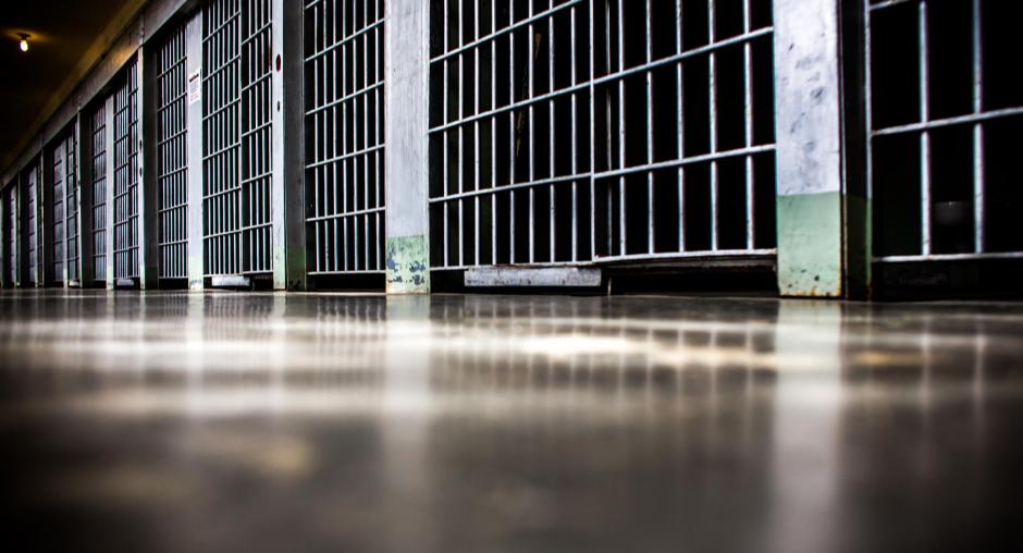 Жекеменшік түрме азаптаудың алдын ала ма?