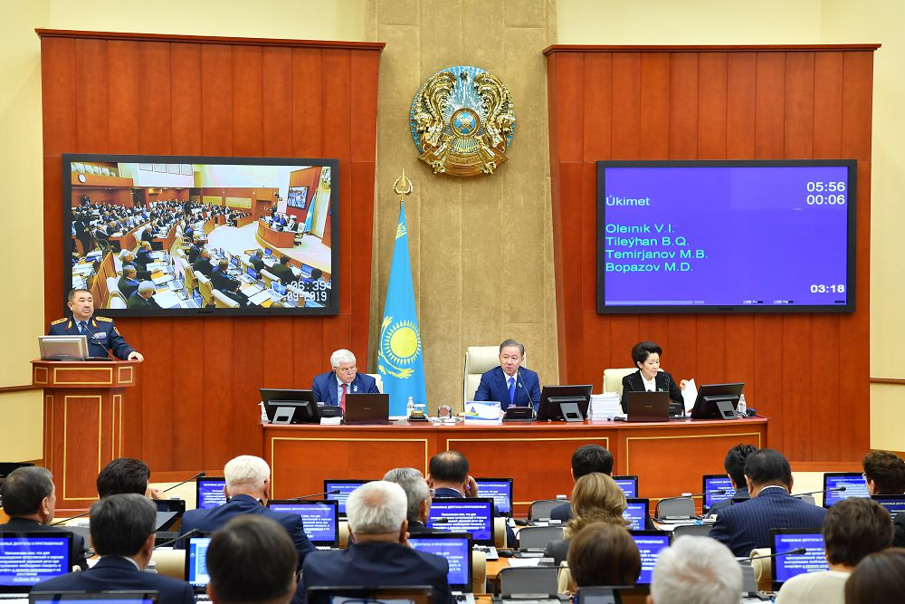 Мәжілістің жаңа сессия бойынша алғашқы жалпы отырысы өтті