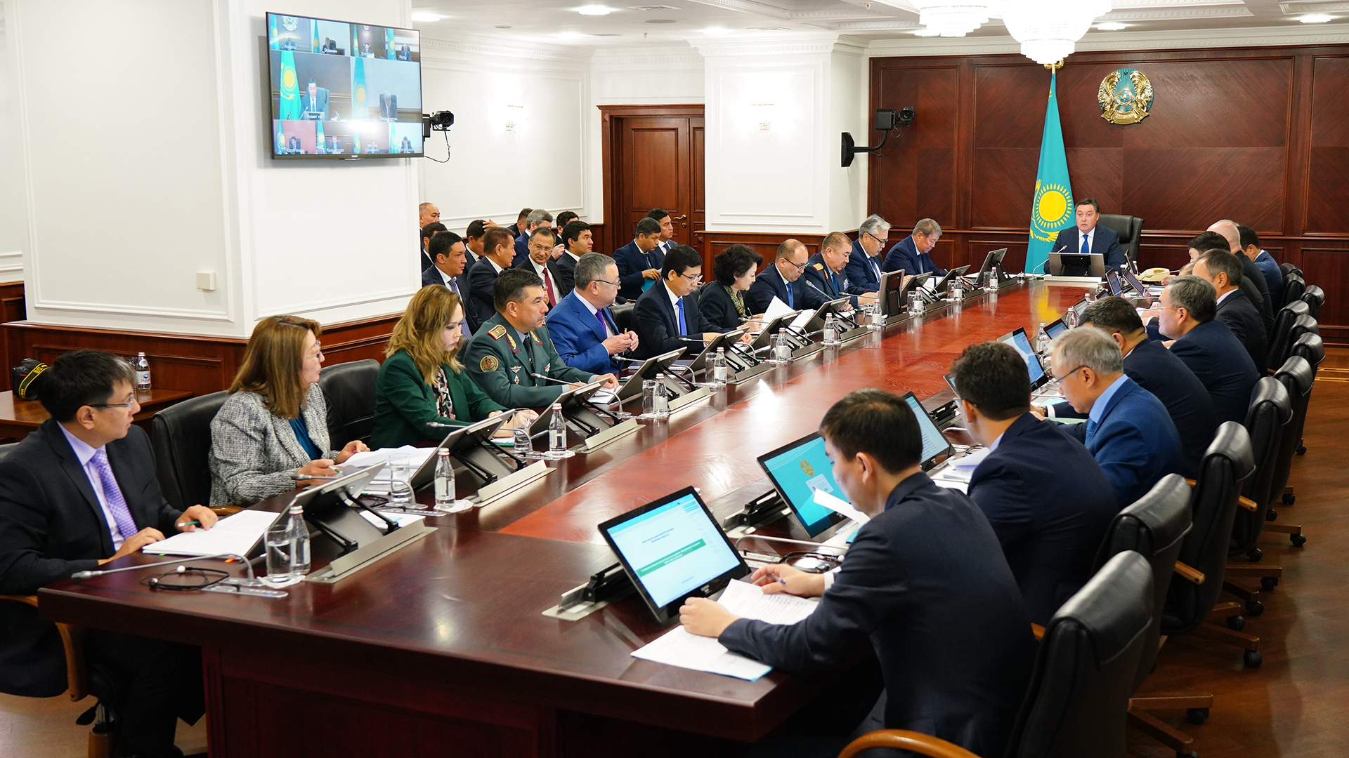 Үкіметте Жамбыл облысының жеке қосалқы шаруашылықтарын қолдау бойынша пилоттық жоба талқыланды