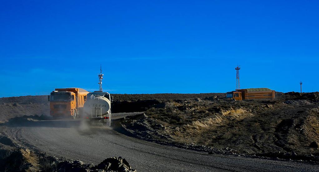 Шетпені шаңға көмген карьерлердің тас уату қондырғылары ауылдан 10 шақырым қашықтыққа көшіріледі