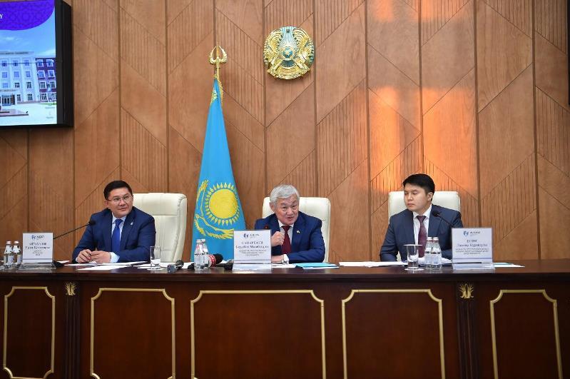 Бердібек Сапарбаев Шымкент тұрғындарымен кездесті