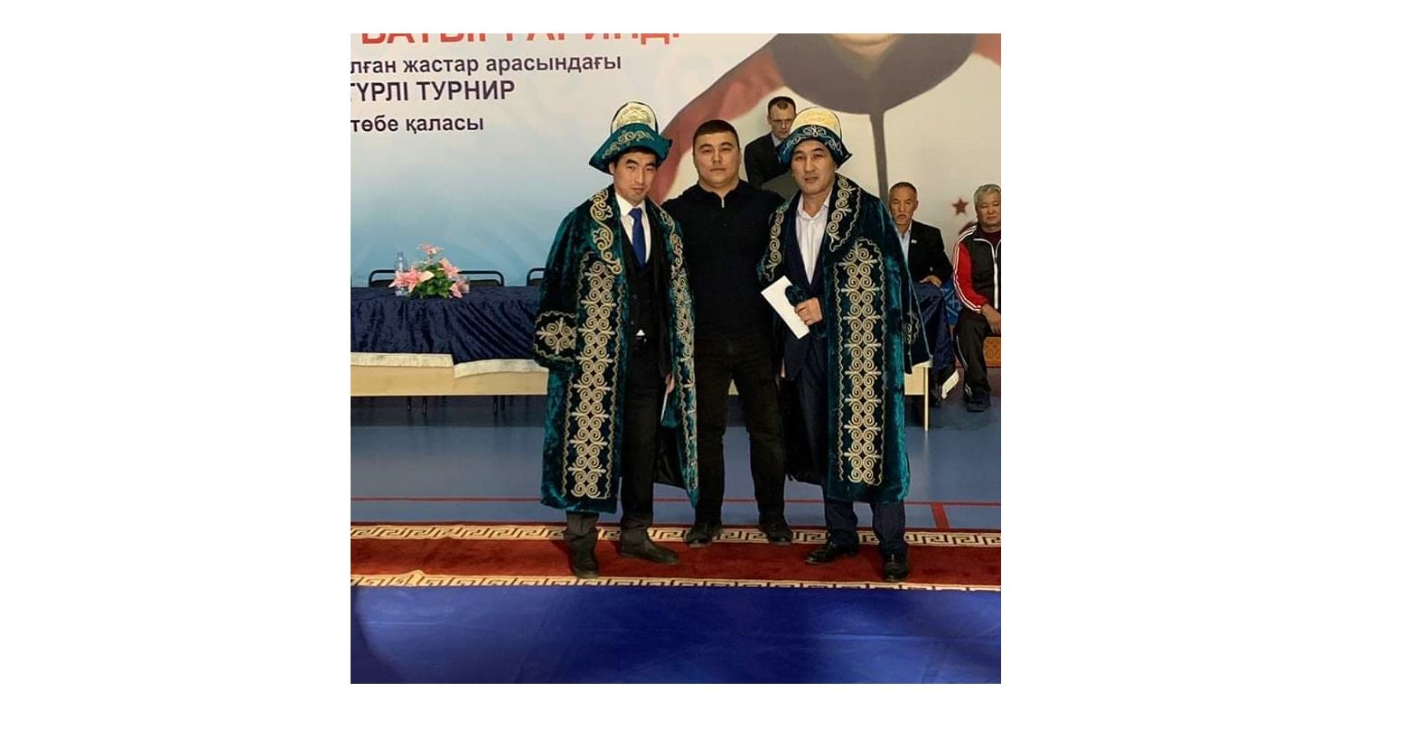 Күрес: Есенкелдіні еске алды