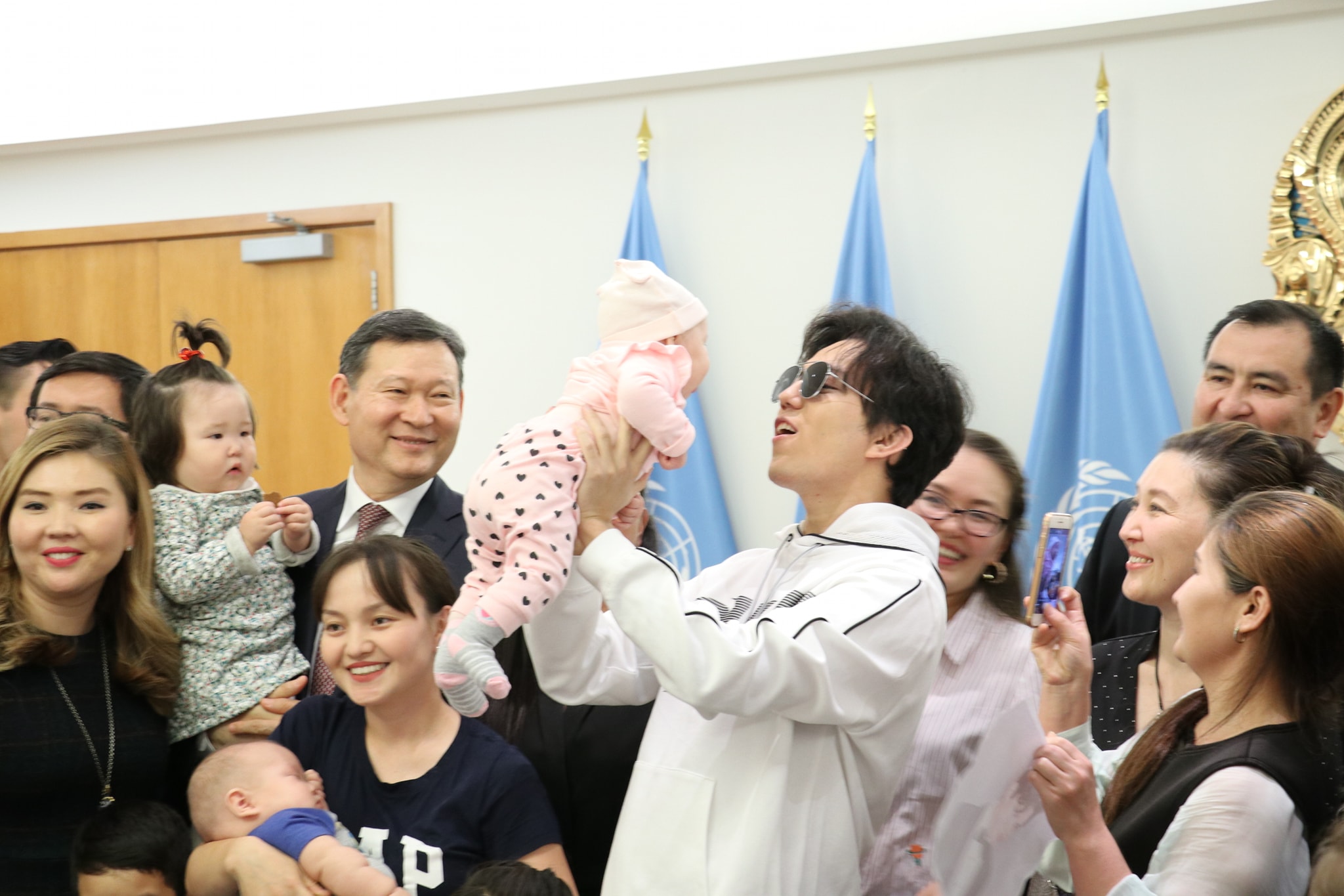 Еліміздің нағыз әлем елшісі - Димаш!