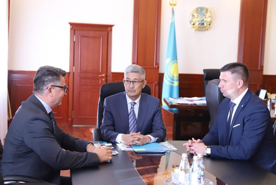 Маңғыстау облысының әкімі хорват елшісін қабылдады
