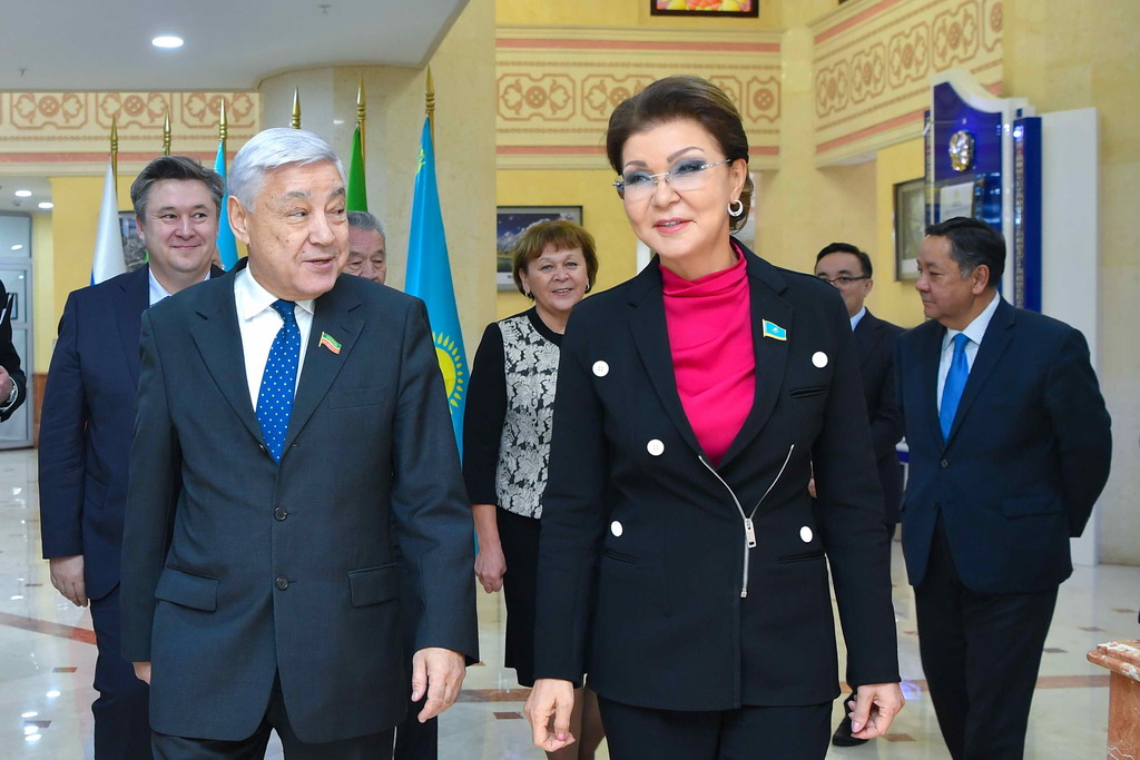 Д. Назарбаева Татарстан Республикасы Мемлекеттік Кеңесінің Төрағасымен кездесті