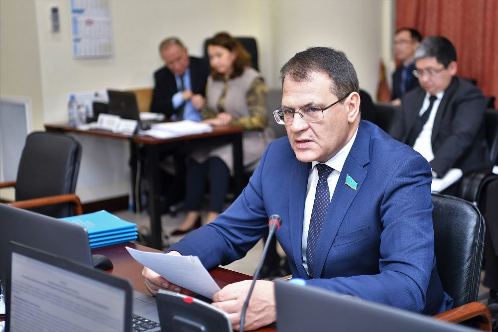 Сенат комитетінде Әкімшілік құқық бұзушылық туралы кодекске өзгерістер қаралды