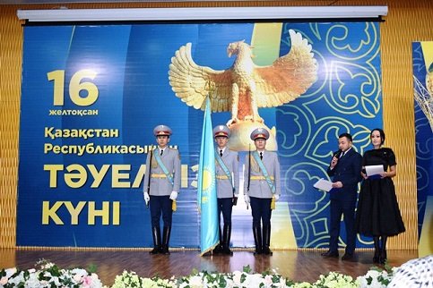 Алматының барлық ауданында Тәуелсіздік мерекесі тойланды