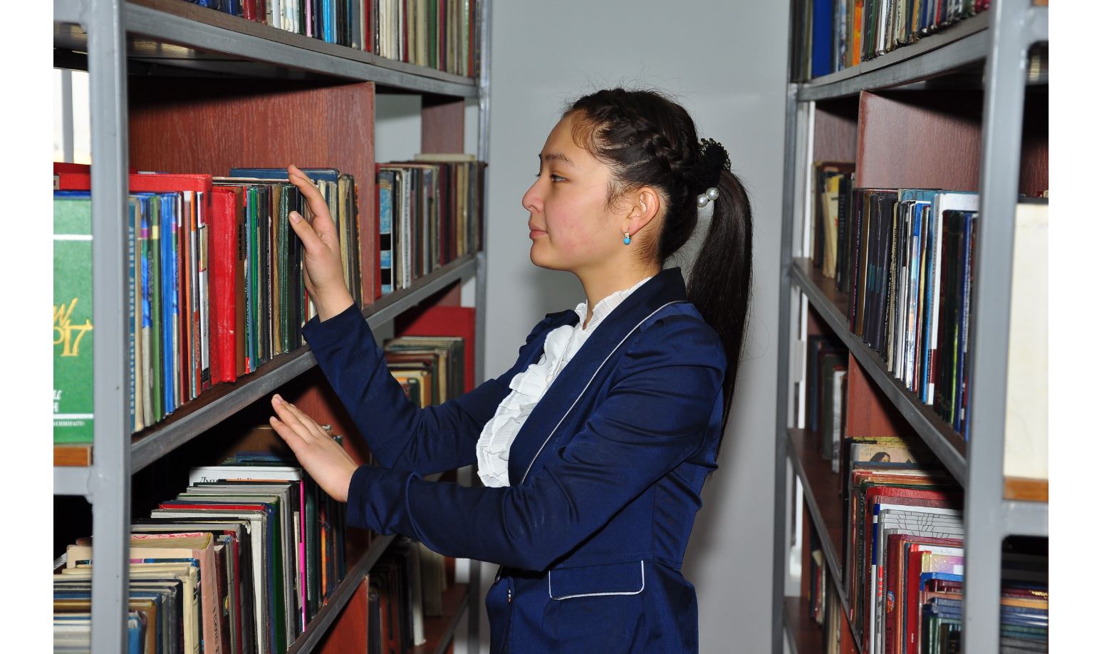 Білімді ел – білікті ел