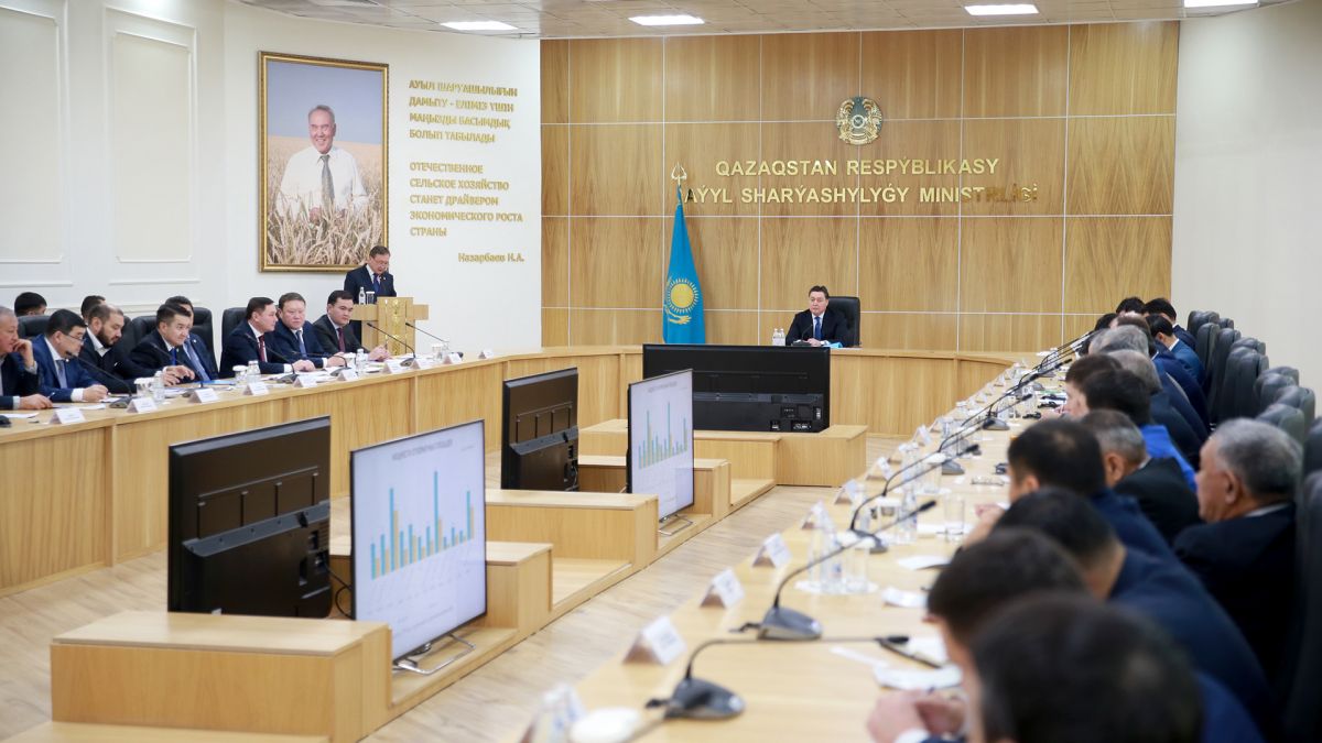Етті мал шаруашылығын дамыту мәселелері жөнінде кеңейтілген кеңес өтті