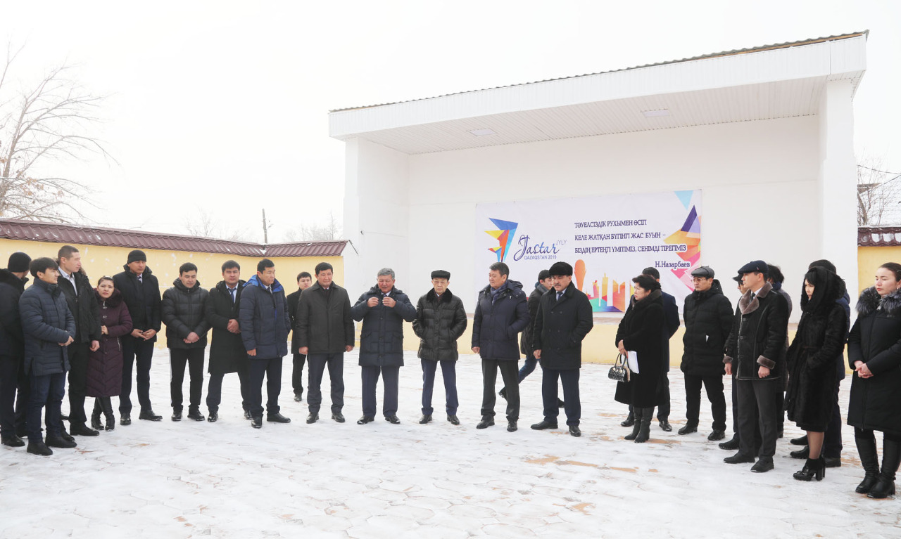 Сенаторлар Байзақ ауданының тұрғындарына жаңа заңдарды түсіндірді