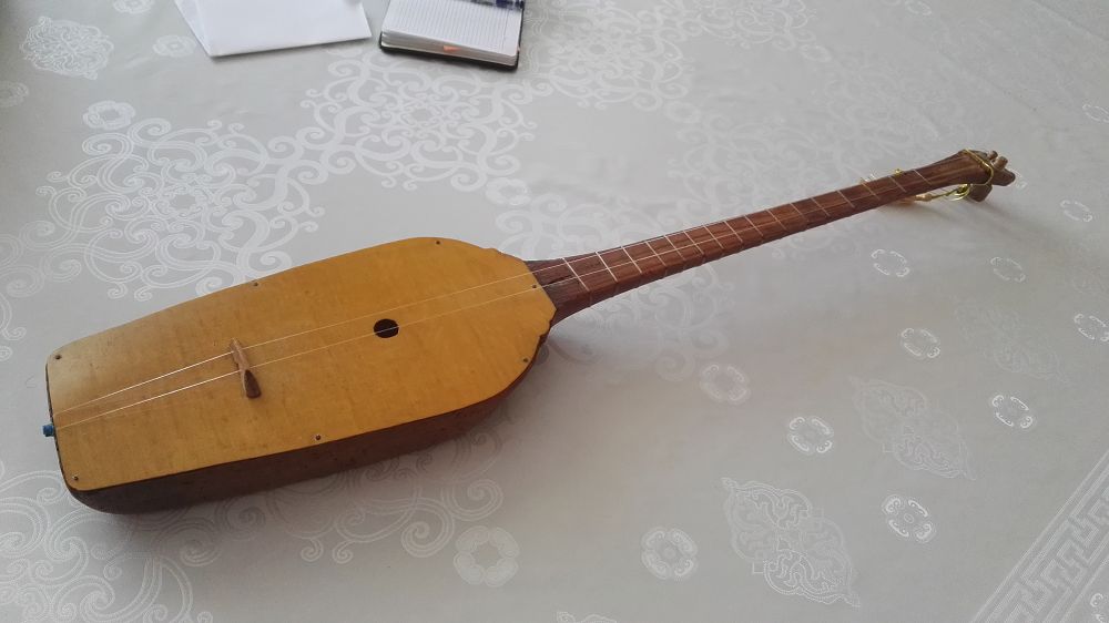 Ән падишасы  Әсет Найманбайұлының домбырасы табылды