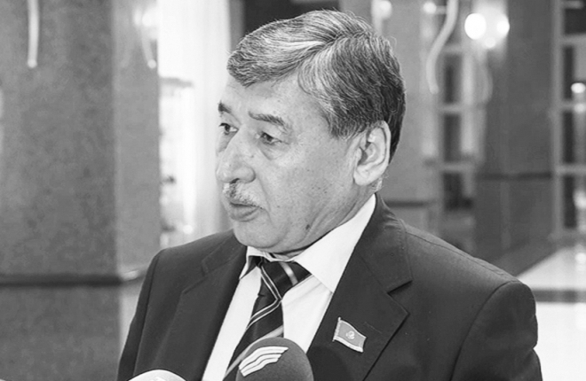 Қоғам қайраткері Камал Бұрханов өмірден озды