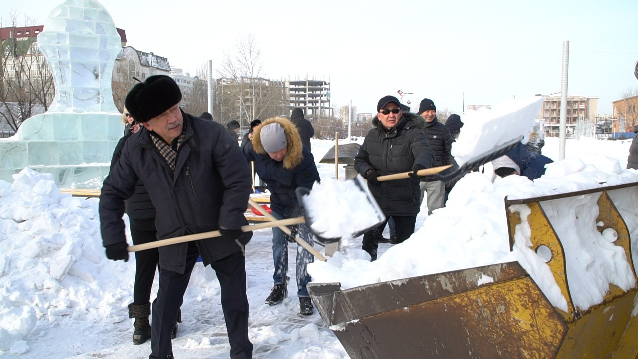 Елордада зиялы қауым өкілдері «Біз біргеміз» акциясын қолдады
