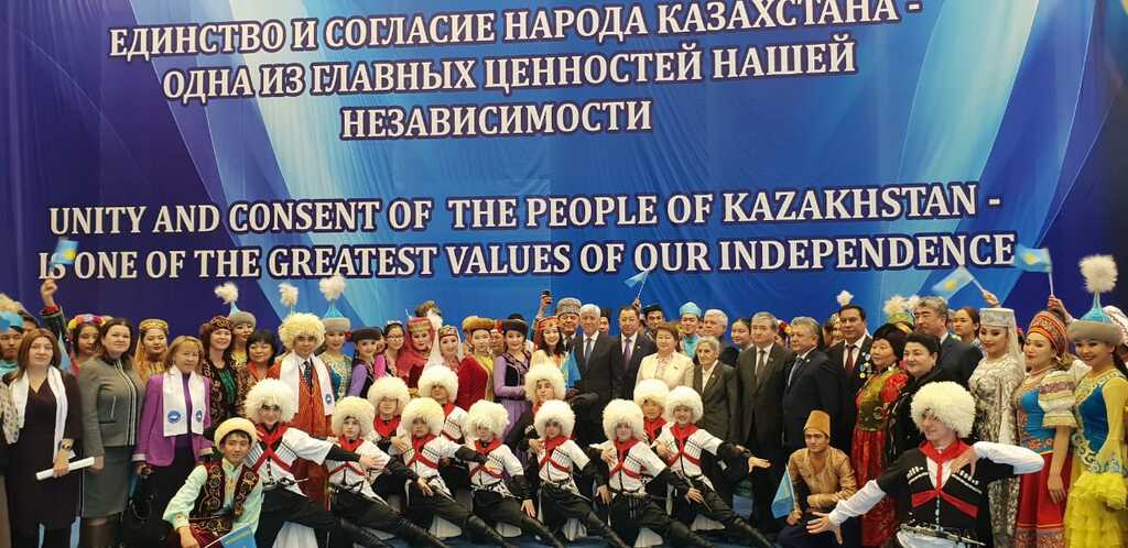Ләззат Сүлеймен «Тұңғыш Президент жолымен» халықтық экспедициясының бастау алу рәсіміне қатысты