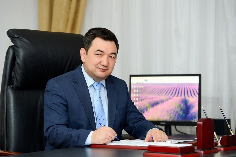 Самарқанның көк тасы жібіген күн