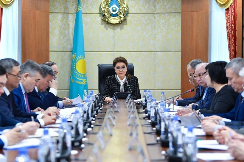 Д.Назарбаева кәсіби-техникалық білім беру жүйесінің өкілдерімен кездесті