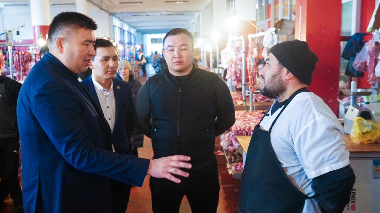 Jas Otan Жастар қанатының төрағасы шымкенттік жастармен кездесті