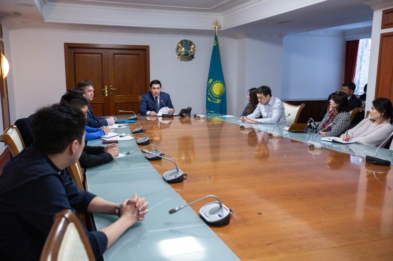 Заңсыз әрі қатеге толы жарнамалар үшін салынатын айыппұл көлемі қанша?