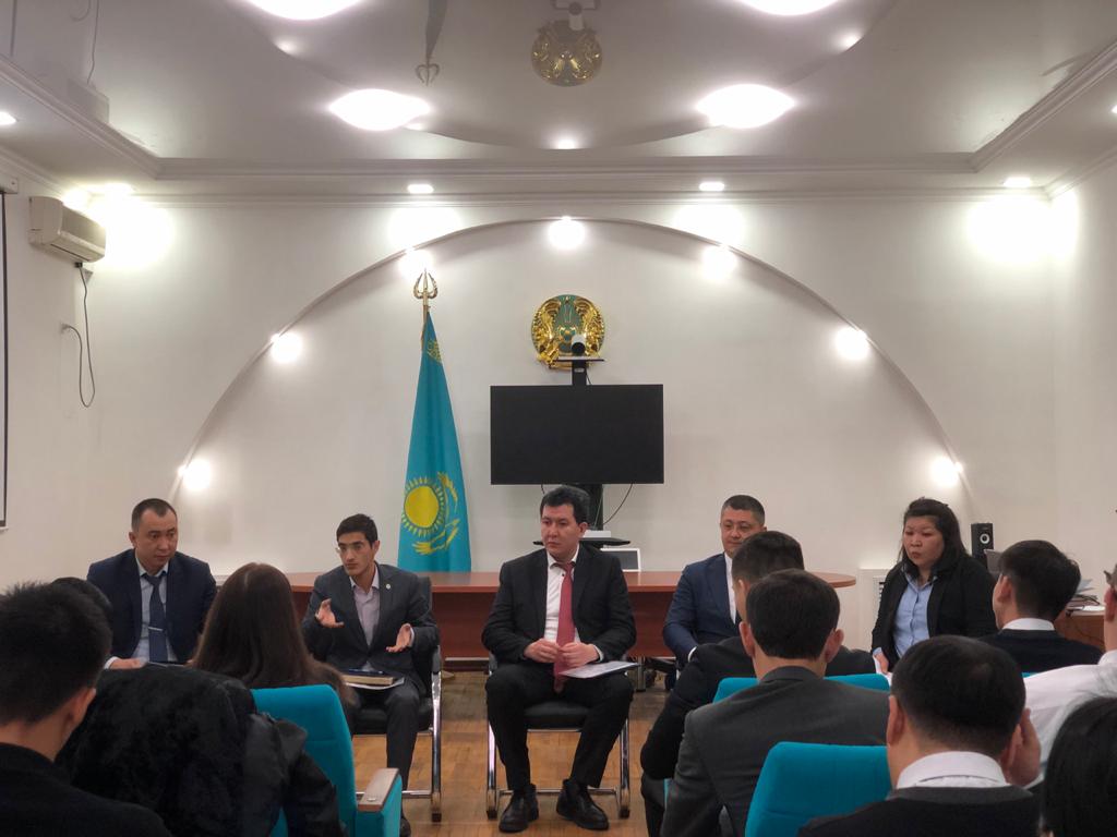 Мемлекеттік қызмет көрсету сапасын жақсарту мәселесі талқыланды