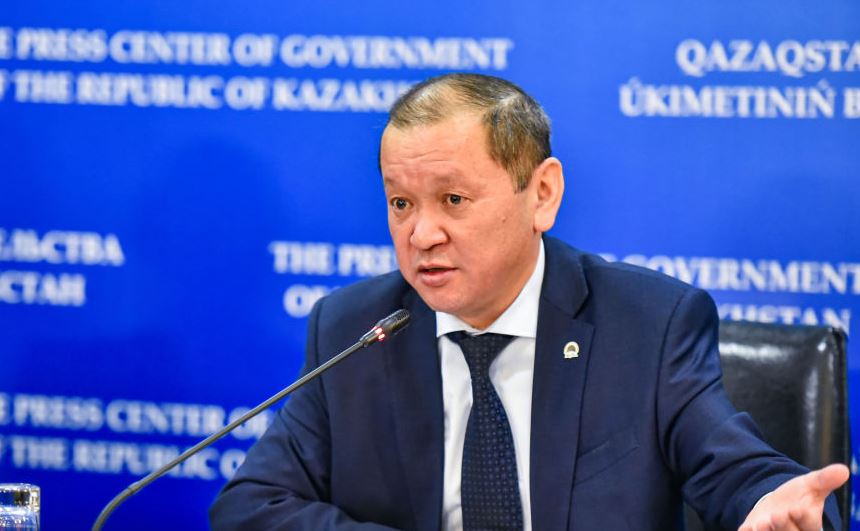 Жұмыстарын тоқтатуға мәжбүр болған мекемелерге жалақы төлене ме?