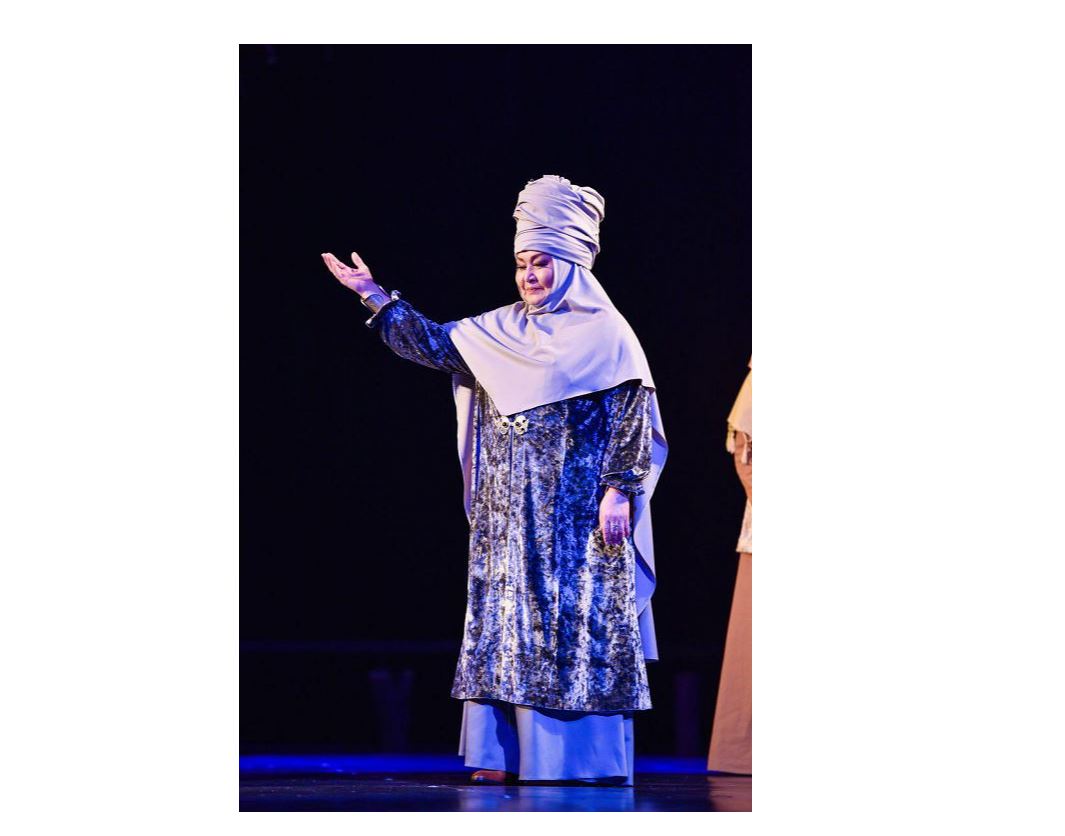 Сахнаны дүбірлеткен саунд-драма