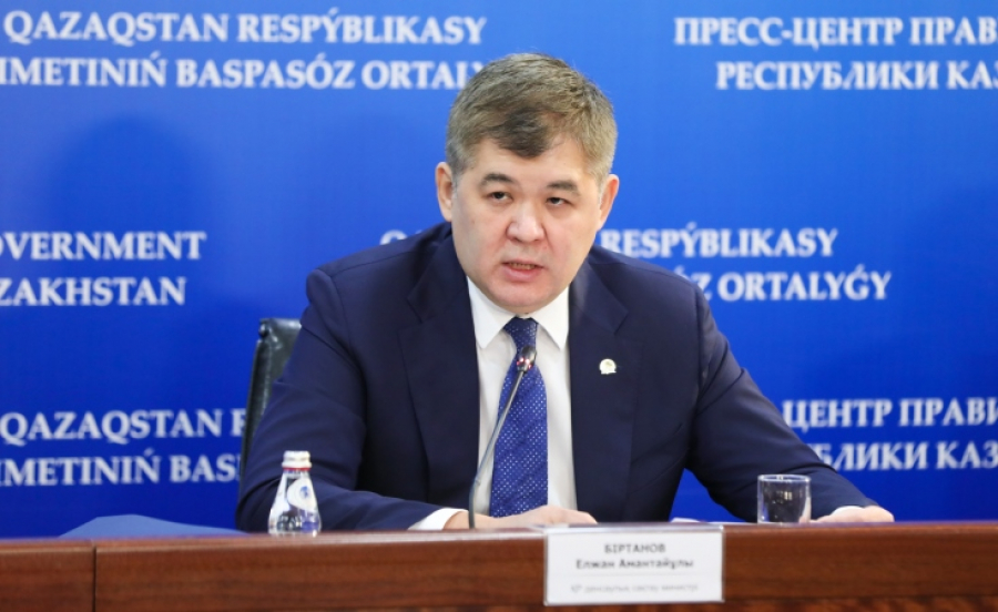 Елжан Біртанов 13 жасар қыздың хатына жауап берді