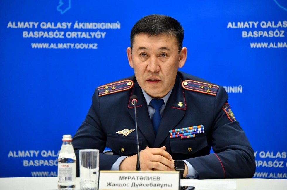 Алматы аумағына кіргізу үшін пара алған қызметкер жауапқа тартылды