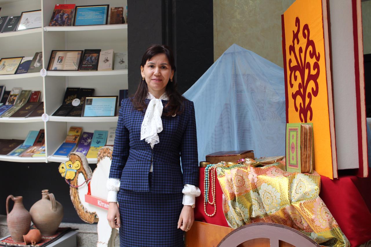 Баланы кітап оқуға баулу, әсіресе, бүгінгі жағдайда маңызды