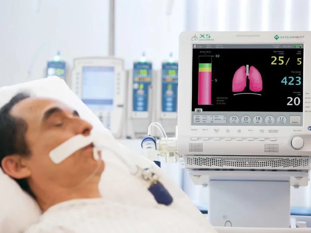 «Қазақстан инжиниринг» өкпені жасанды желдетуге арналған 180 аппарат жинағын тегін беруге әзір