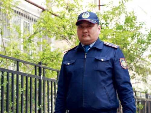 Шымкент: Полицейлер кәмелетке толмаған жаяу жүргіншіні қаққан автокөлікті тапты