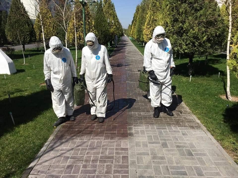 Шымкентте ірі көшелермен, саябақтарда дезинфекциялау жұмыстары жүргізілуде