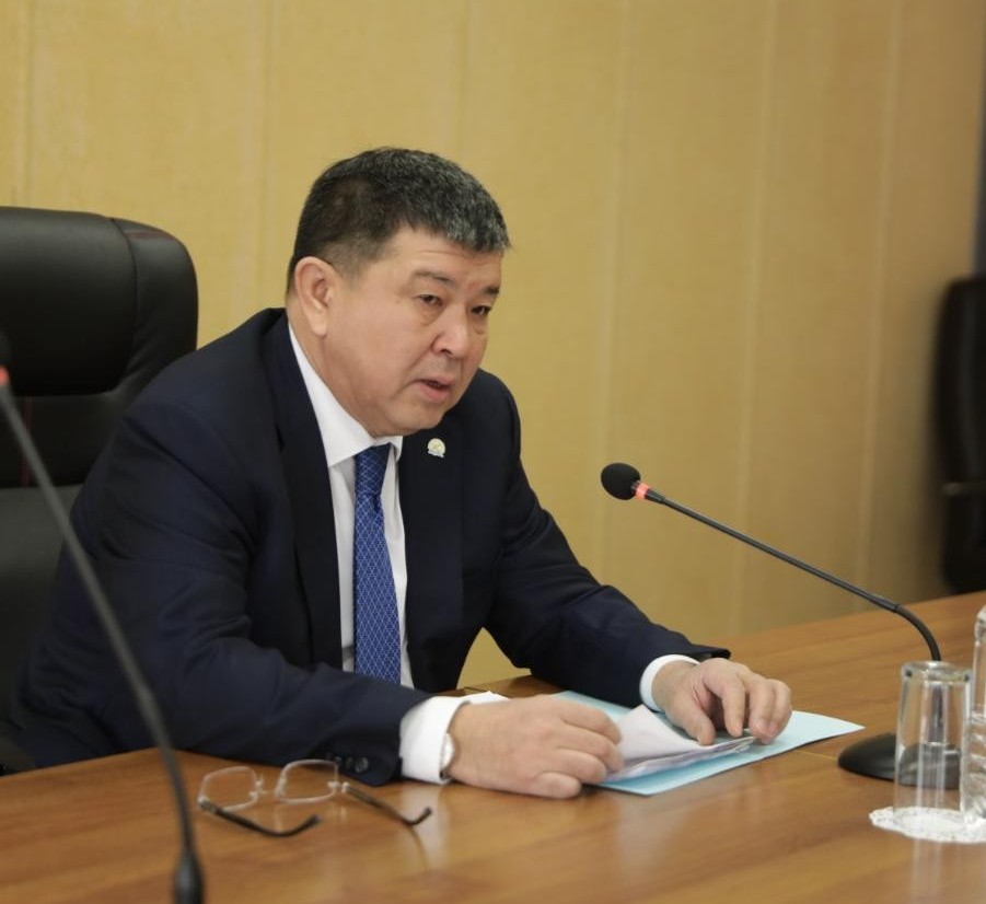 Махамбет Досмұхамбетов: «Той-томалаққа, адам көп жерлерге бармау –өз өміріңді  сақтау»