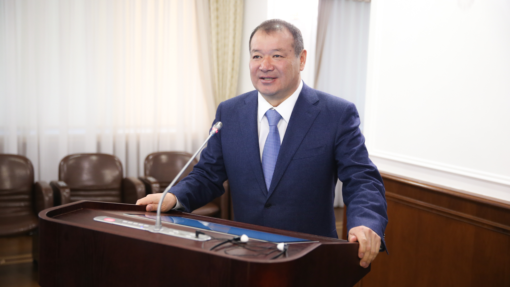 Биыл 12 600 отбасыны жалға берілетін тұрғын үймен қамту көзделген - Қ. Өскенбаев