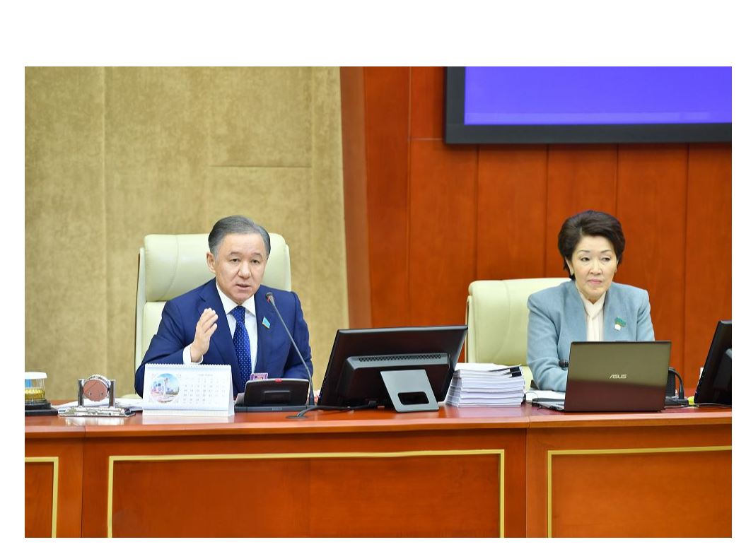 Әлеуметтік маңызды заң жобаларына баса мән беріледі