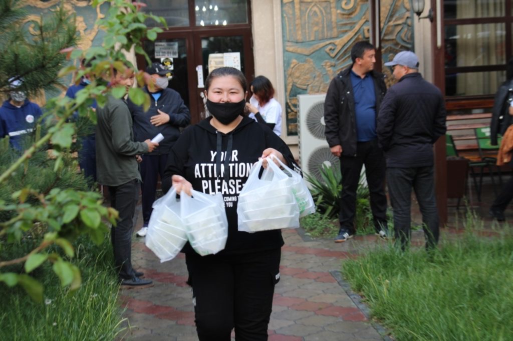 Тараз қаласында 200 адамға ауызашар таратылды