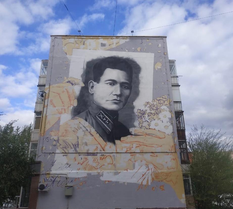 Елордада Бауыржан Момышұлына арналған мурал ашылады