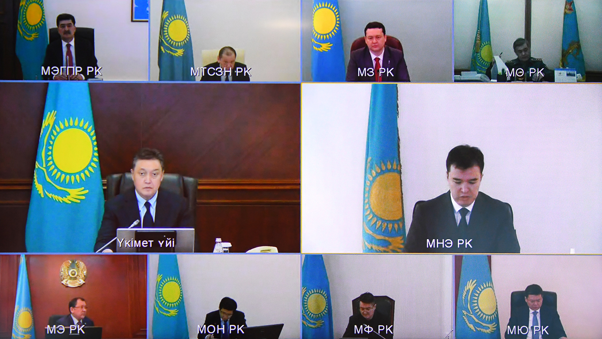 Алдағы кезеңдегі басым міндет экономиканың жаңа құрылымын қалыптастыру болады — А. Мамин
