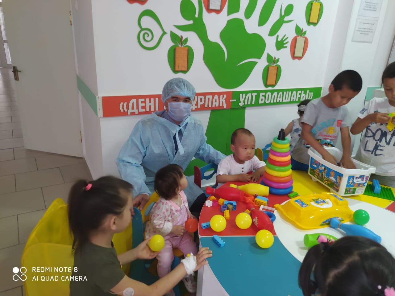 Балалар ауруханасына асхана жабдықтарын тарту етті