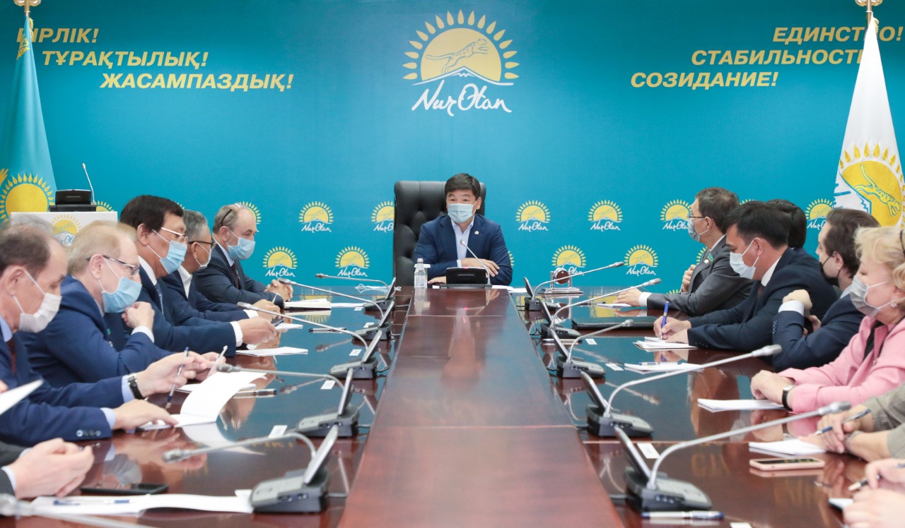 Бас партия кураторларының құрамы жаңартылды