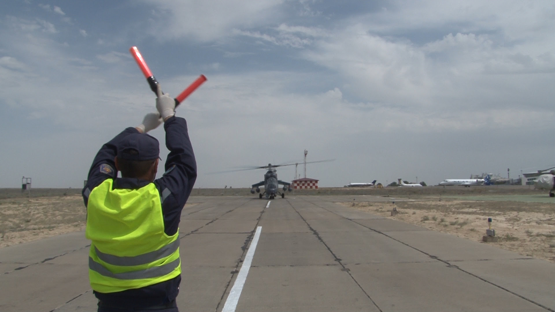 Әскери-әуе күштері жаңа жауынгерлік тікұшақтармен толықты
