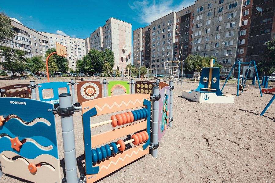 Ерекше балалар алаңын салып берді