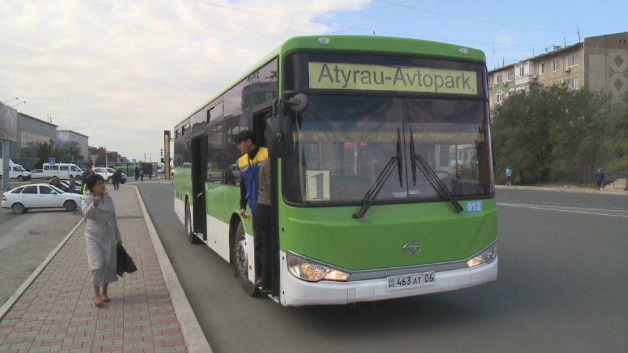 Атырауда автобустың жүруіне рұқсат берілді