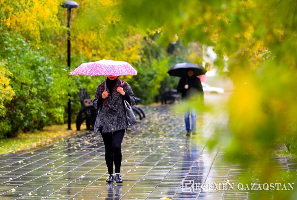 Еліміздің кей өңірінде найзағай ойнап, жаңбыр жауады