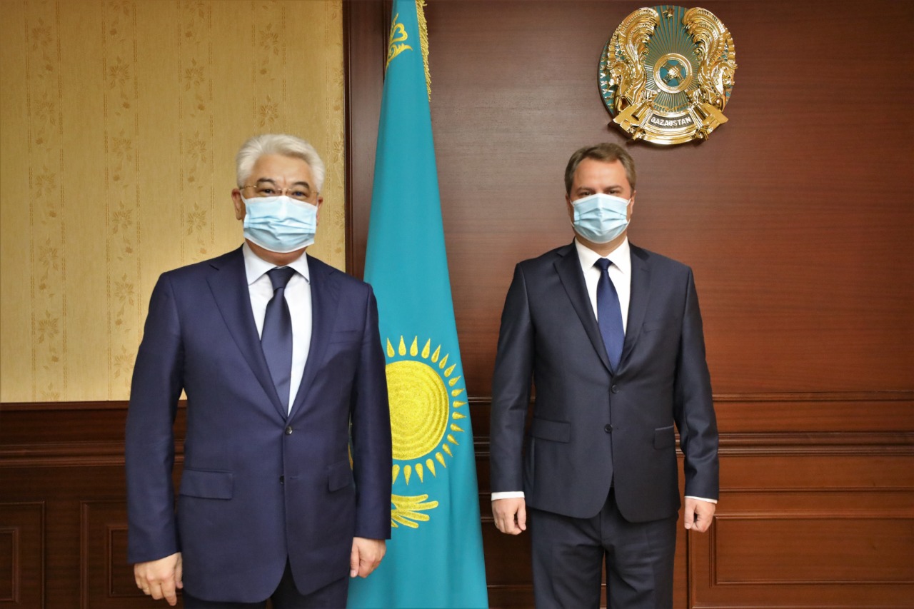 Бейбіт Атамқұлов Беларуссияның Қазақстандағы елшісімен кездесті