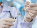 2 мың ұлыбританиялық ерікті вакцинаны тәжірибеден өткізуге қатысады