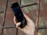 Атырау тұрғыны түрменің ауласына мобильді телефон лақтырған
